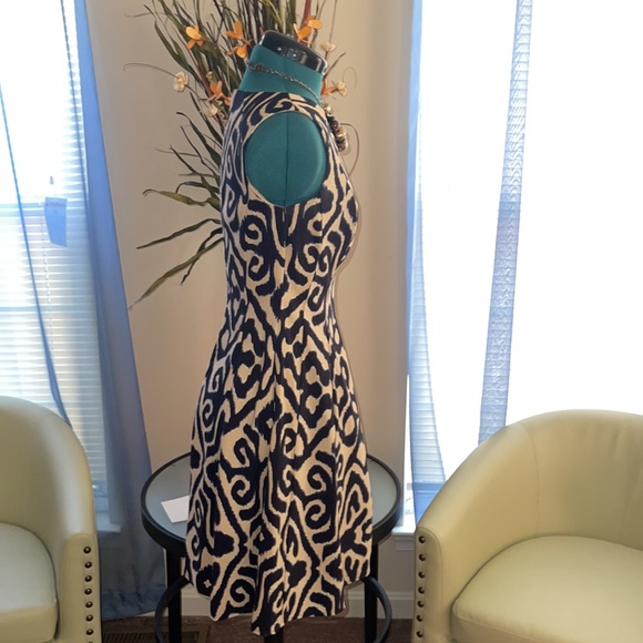 Dress Barn | Sleeveless Animal Print Aline Dress - Picture 3 of 4